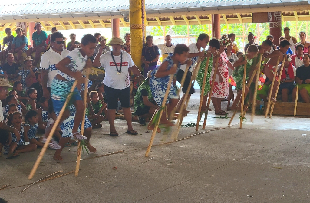 Stilt Racing A Week in Ua Pou Marquesas - Mel On The Go