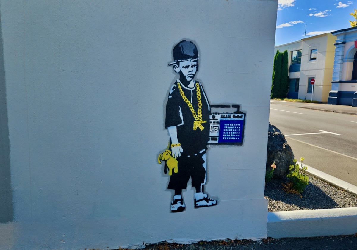 Best South Island Street Art - Mel On The Go